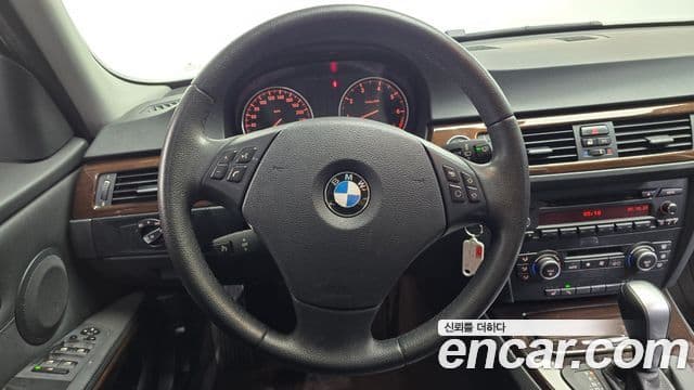 BMW 3시리즈 (E90) 320i седан, 2009 13