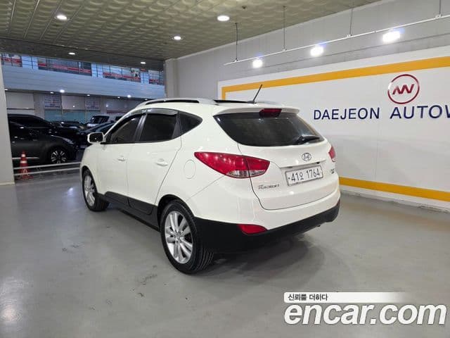 Hyundai Tucson ix Luxury, 2010 3