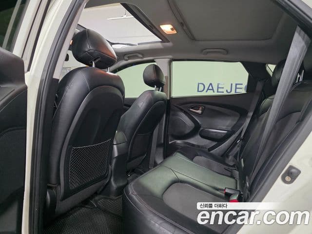 Hyundai Tucson ix Luxury, 2010 8