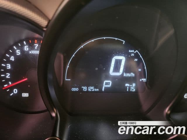 Kia Ray Luxury, 2013 11