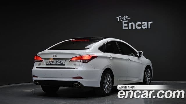 Hyundai i40 살룬 Premium, 2012 2