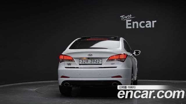 Hyundai i40 살룬 Premium, 2012 4