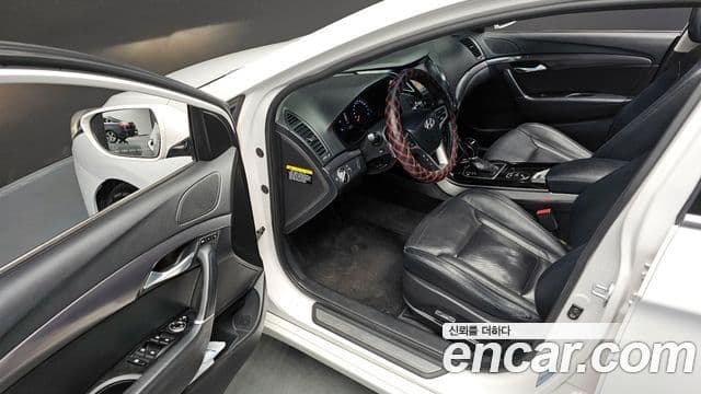 Hyundai i40 살룬 Premium, 2012 12