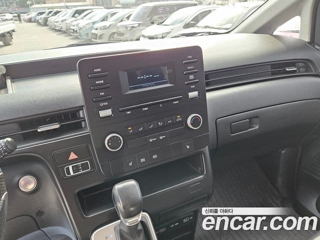 Hyundai Staria Modern, 2022 12