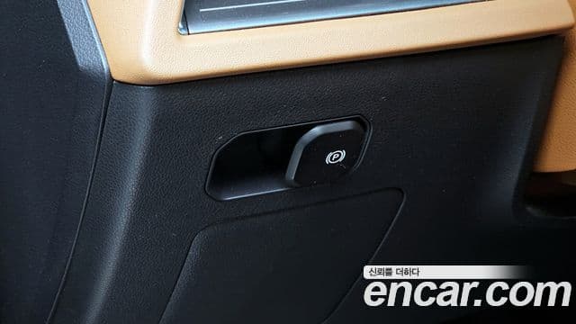 KG모빌리티(SsangYong) Torres Black Edition, 2024 16