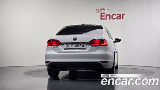 Volkswagen New Jetta 6세대, 2013 4