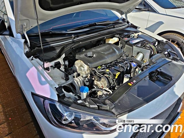 Hyundai Avante AD 1.6 GDI Value Plus, 2018 10