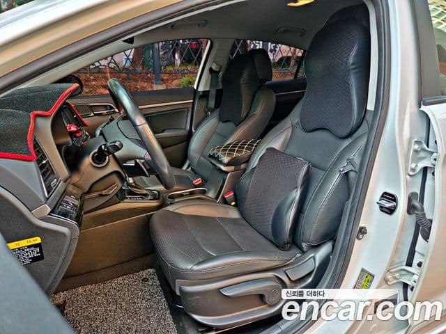 Hyundai Avante AD 1.6 GDI Value Plus, 2018 13