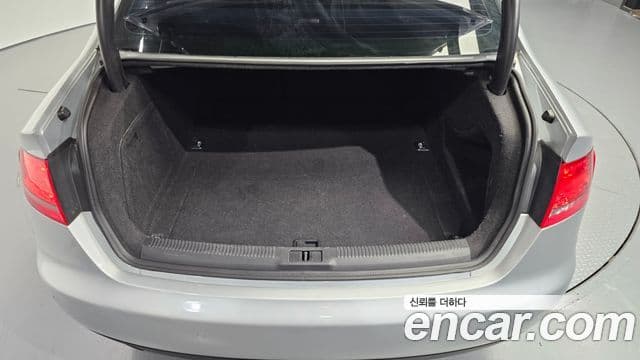 Audi New A4 B8, 2011 19