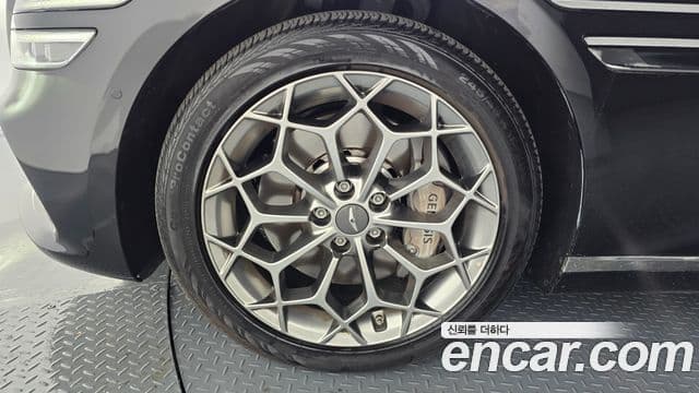 Genesis G80 (RG3) бензин 2.5 турбо AWD, 2024 все фото