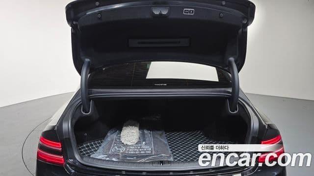 Genesis G80 (RG3) бензин 2.5 турбо AWD, 2024 20