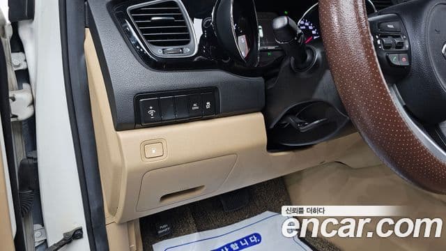 Kia All New Carnival Noblesse, 2017 13