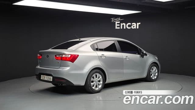 Kia All New Pride Luxury, 2014 2