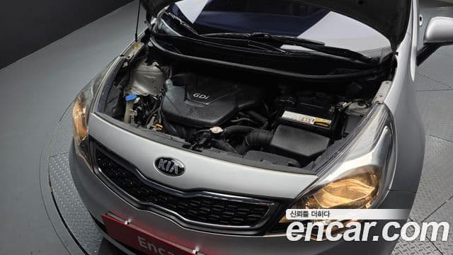 Kia All New Pride Luxury, 2014 6