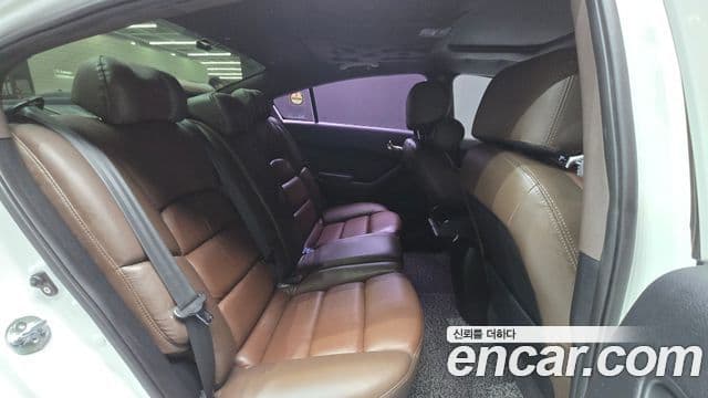 Kia K3 Noblesse, 2013 12