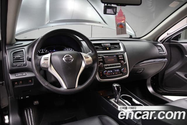 Nissan 알티마 L33, 2017 12