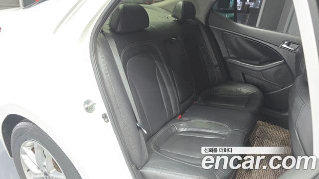 Kia K5 Luxury, 2011 12