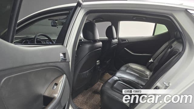 Kia K5 Luxury, 2011 13