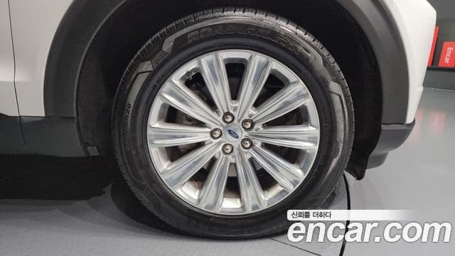 Ford Explorer 6세대, 2021 все фото