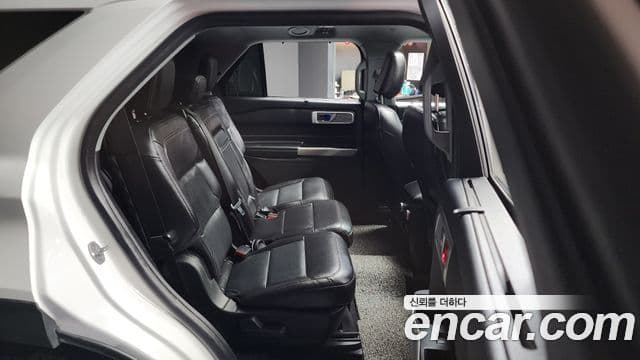 Ford Explorer 6세대, 2021 11