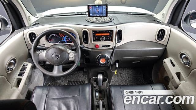 Nissan 큐브 Z12, 2009 7
