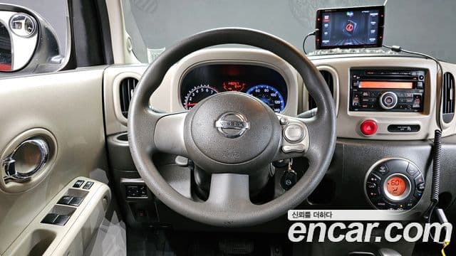 Nissan 큐브 Z12, 2009 13