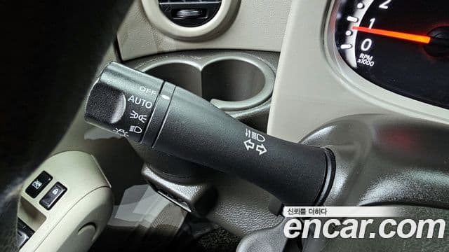 Nissan 큐브 Z12, 2009 18