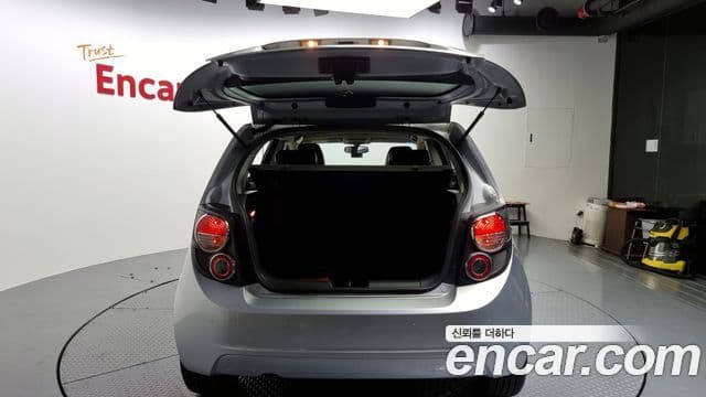 Chevrolet(GM대우) 아베오 хэтчбек люксовая версия, 2012 20