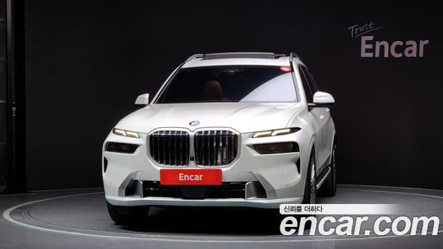 BMW X7 (G07) xDrive 40i Design Pure Excellence 6인승, 2024 3