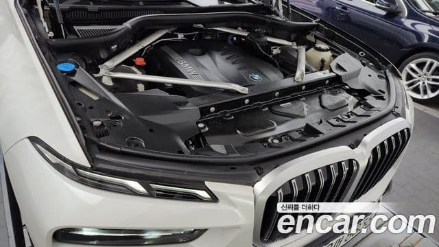 BMW X7 (G07) xDrive 40i Design Pure Excellence 6인승, 2024 6