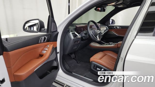BMW X7 (G07) xDrive 40i Design Pure Excellence 6인승, 2024 10