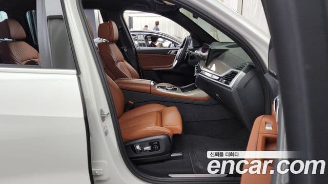 BMW X7 (G07) xDrive 40i Design Pure Excellence 6인승, 2024 11