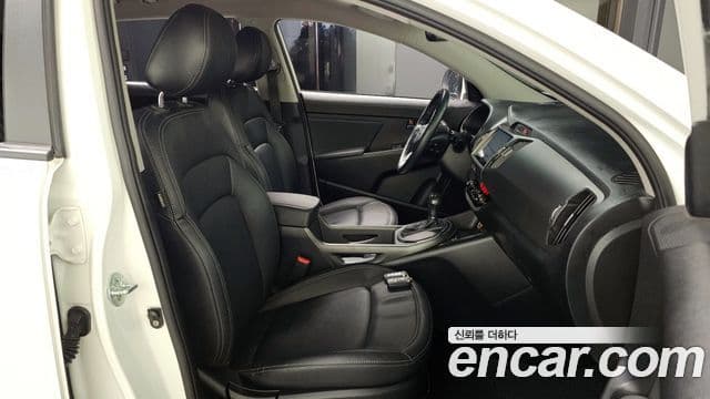 Kia Sportage R топовая версия, 2013 10