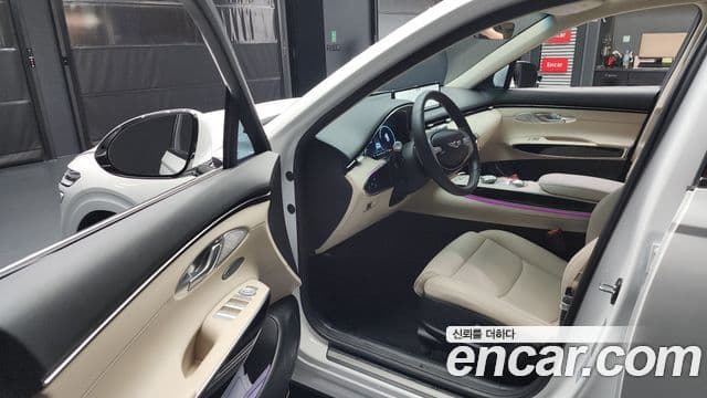 Genesis GV70, 2024 10