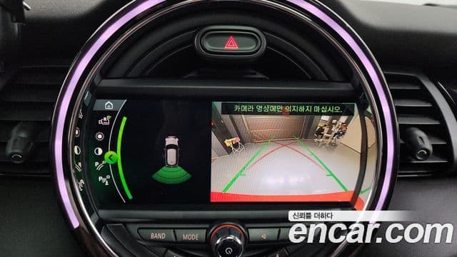 Mini Cooper 3세대, 2020 16