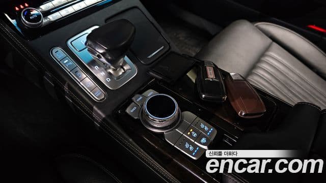 Genesis G90 Premium Luxury, 2021 9