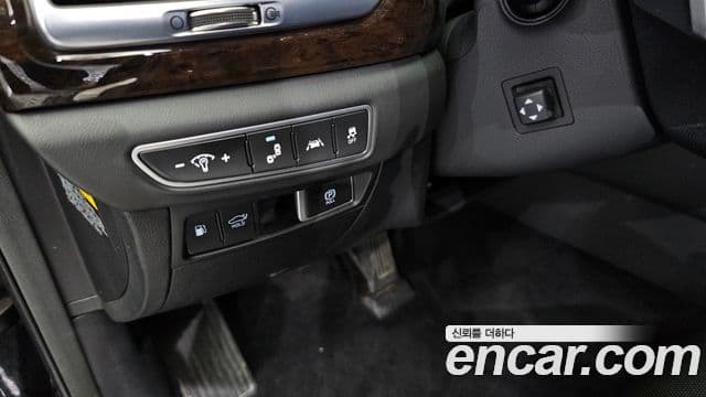 Genesis G90 Premium Luxury, 2021 12