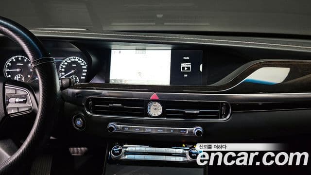 Genesis G90 Premium Luxury, 2021 14