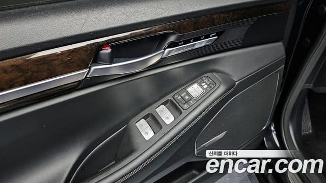 Genesis G90 Premium Luxury, 2021 16