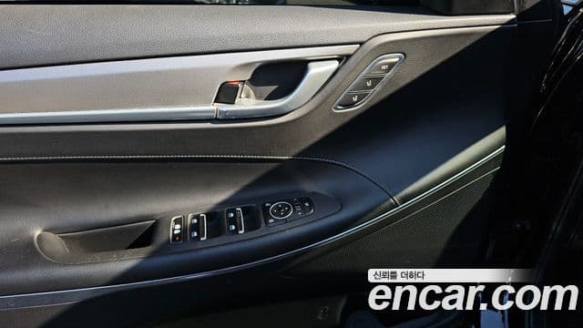 Hyundai The / новый New Grandeur IG гибрид Exclusive, 2020 17