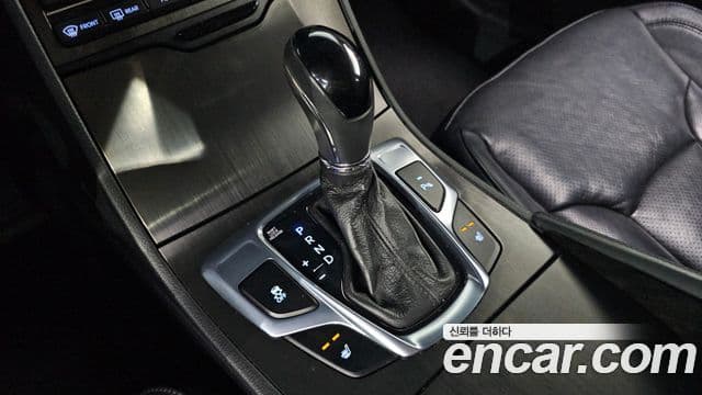 Hyundai Grandeur HG Modern, 2015 9