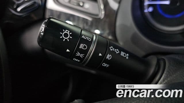 Hyundai Grandeur HG Modern, 2015 16