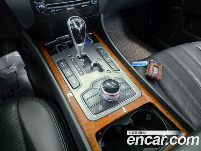 Hyundai Equus(новый кузов / новое поколение) Prestige VVIP팩, 2012 9