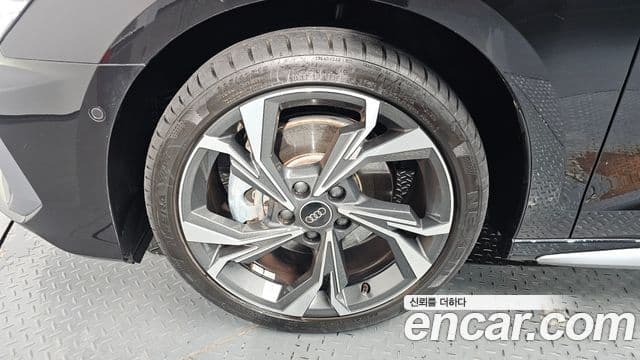 Audi A3 (8Y) Premium, 2024 все фото