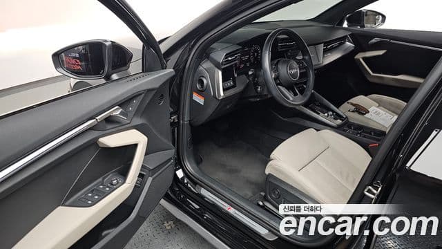 Audi A3 (8Y) Premium, 2024 12