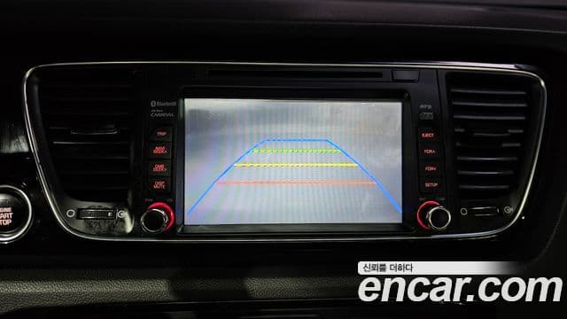 Kia All New Carnival Prestige, 2015 15