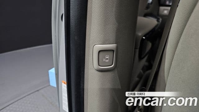 Kia All New Carnival Prestige, 2015 16