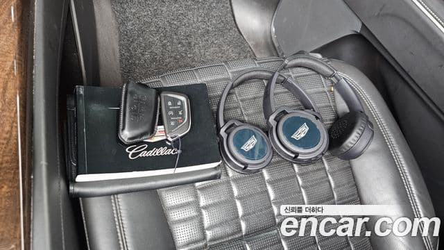 Cadillac Escalade 5세대 ESV Premium Luxury Platinum, 2022 17