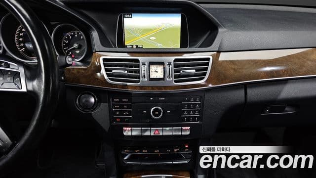 Mercedes-Benz E-класс W212 E300 Elegance, 2016 14