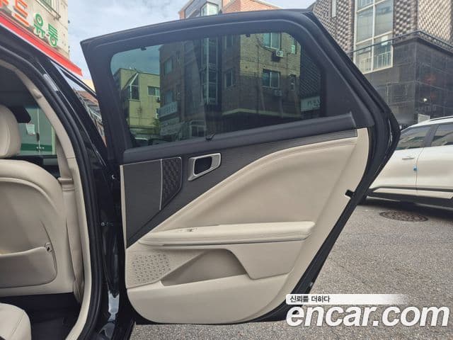 Kia The / новый New K8 гибрид Signature, 2026 12